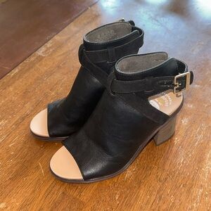 Never Worn Dr Scholl’s Shoes Sz 7